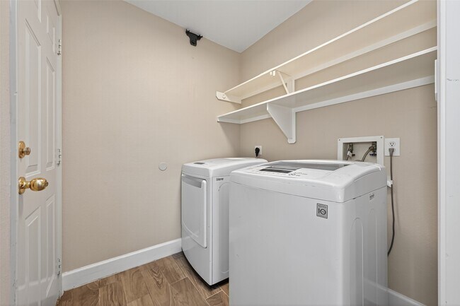 Building Photo - 21215 Barker Canyon Ln