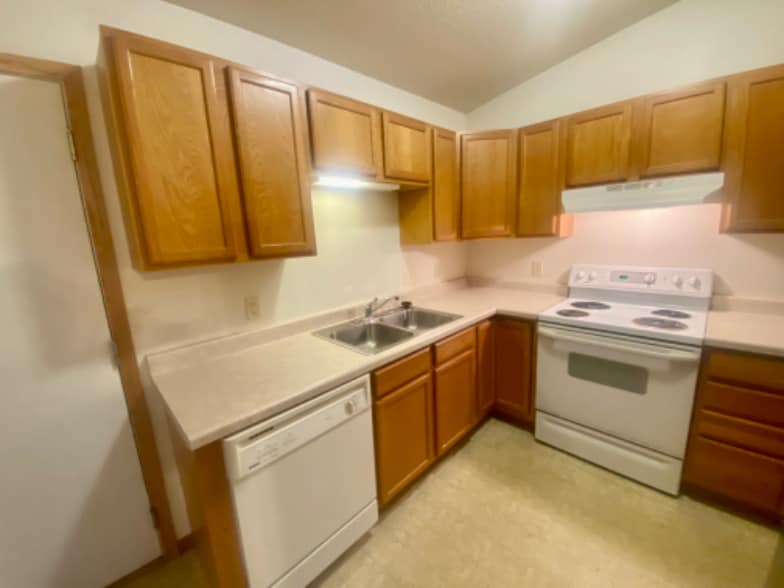 Building Photo - 205 E Bengal Dr