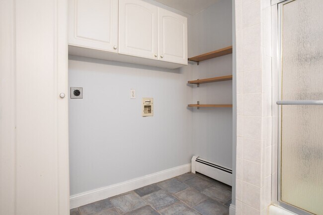 Building Photo - 108 Union Park St