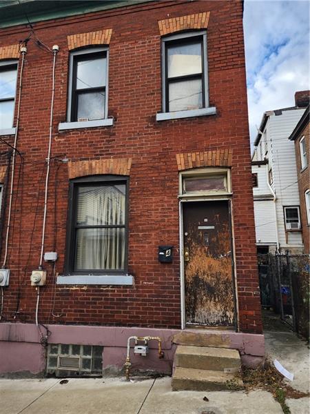 Primary Photo - 4 Canoe Wy