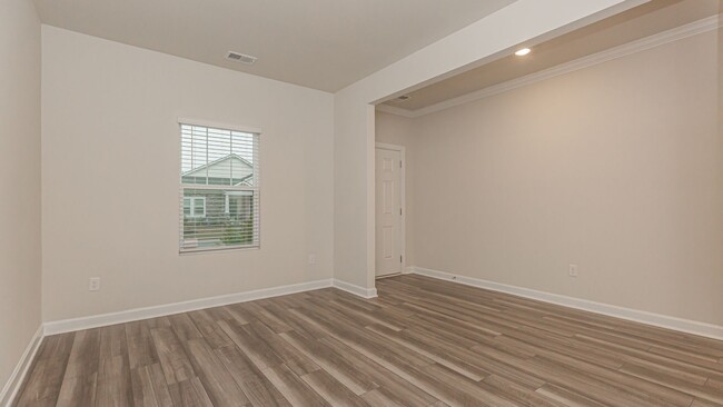 Building Photo - Picture-Perfect New Home in Clear Pond