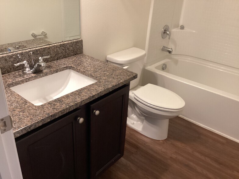 Building Photo - 11516 Pace Bend Ct