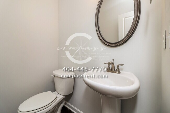 Building Photo - 3523 Hedgeway Ln NW