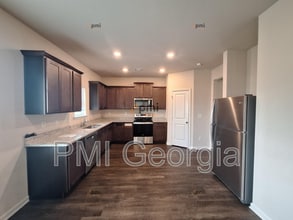 Building Photo - 110 Foley Dr