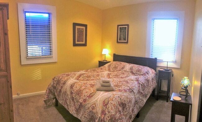 Building Photo - 167 U St