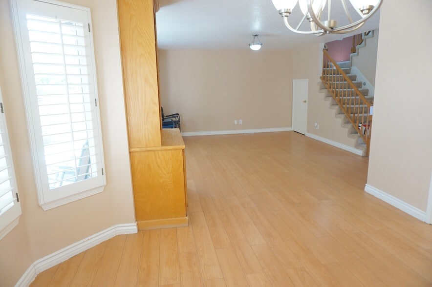 Building Photo - 12022 Falcon Crest Way