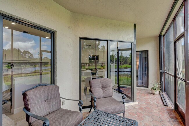 Building Photo - 6 Lexington Ln E