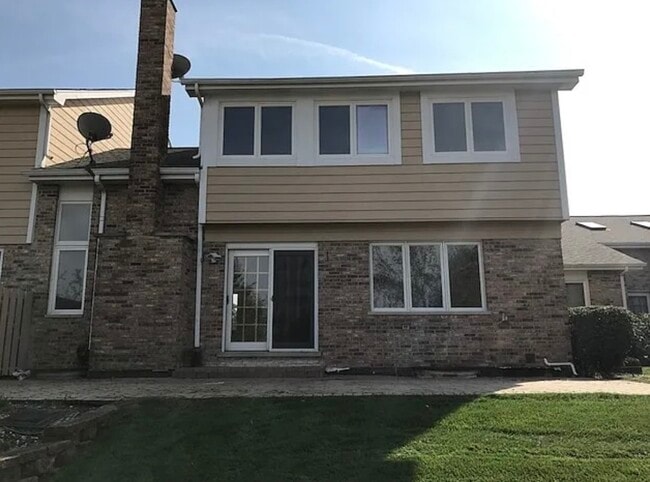 Building Photo - 11256 Lakefield Dr