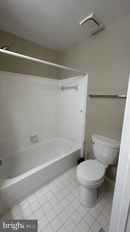 Building Photo - 14646 London Ln