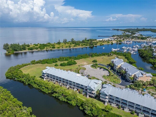 Building Photo - 3266 Mangrove Point Dr