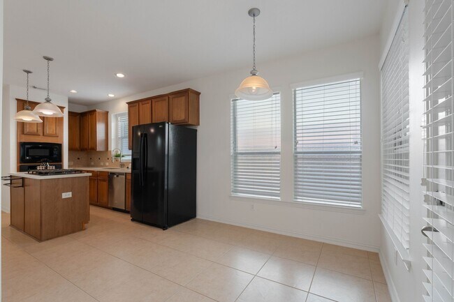 Building Photo - 11 Korbel Ct