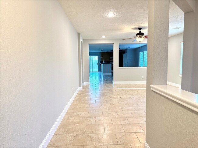 Building Photo - 16026 Arapaho Bend Ln