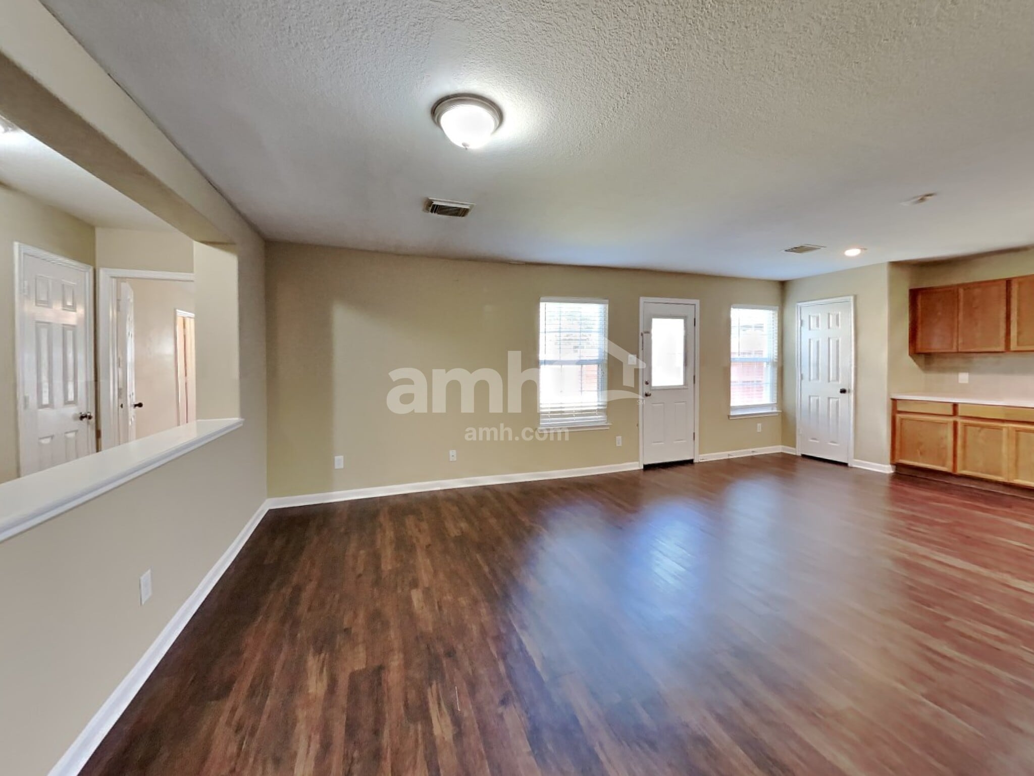 Building Photo - 6907 Oleander Grove Way