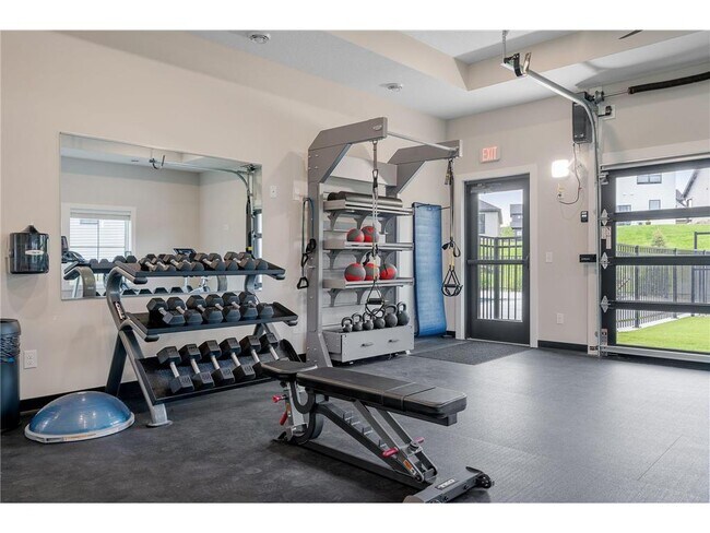 Building Photo - 6848 Aqua Trl