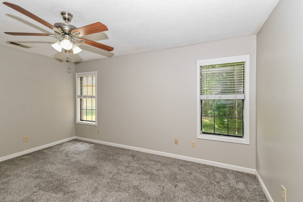 Building Photo - 6530 Castle View Cove