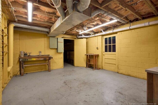 Building Photo - 301 Fairfield Rd