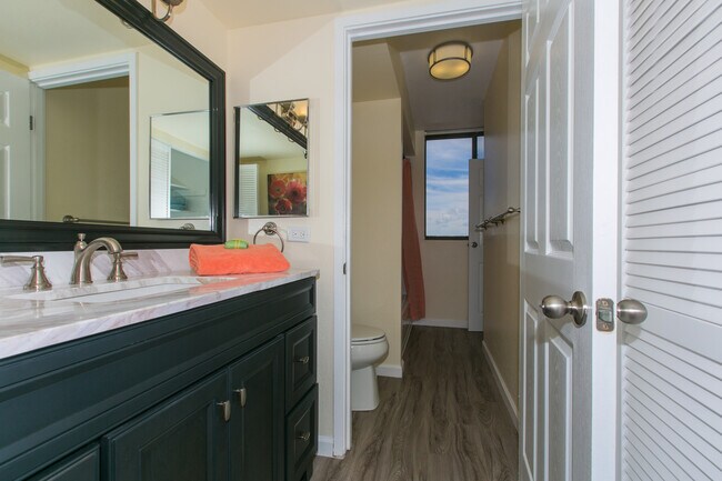 Building Photo - 98-351-351 Koauka Loop