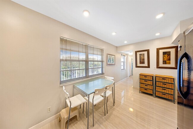 Building Photo - 800 Cypress Grove Dr