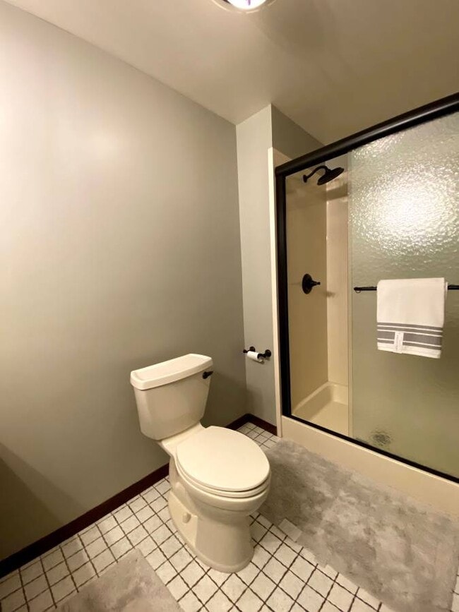 Building Photo - 117 Juniper Drive