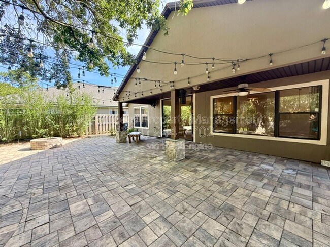 Building Photo - 13658 Kayak Ct