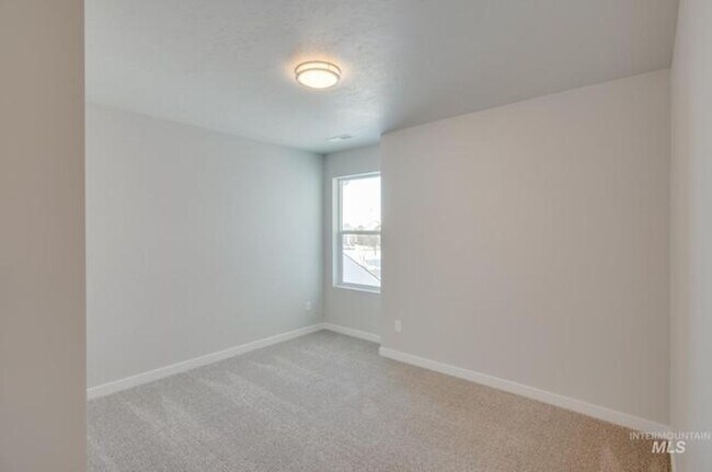 Building Photo - 5820 W Striker Ln