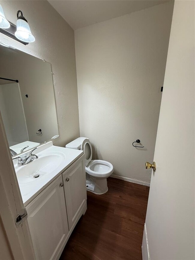 Building Photo - 10308 Little Pebble Dr