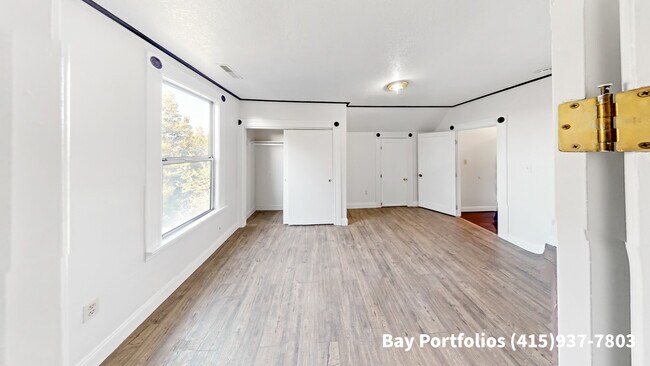 Building Photo - 1239 Haskell St