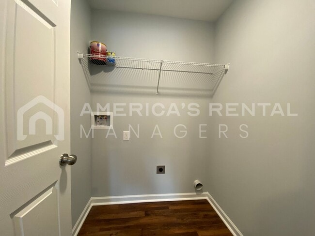 Building Photo - 445 Co Rd 349