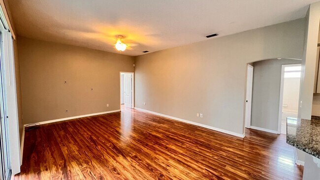 Building Photo - Spacious 4BR Home in Winter Springs | 2,874 Sq Ft | Pet-Friendly | Near Park & Playground