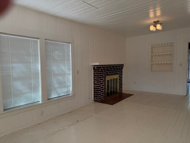 Building Photo - 7000 Briar Rd