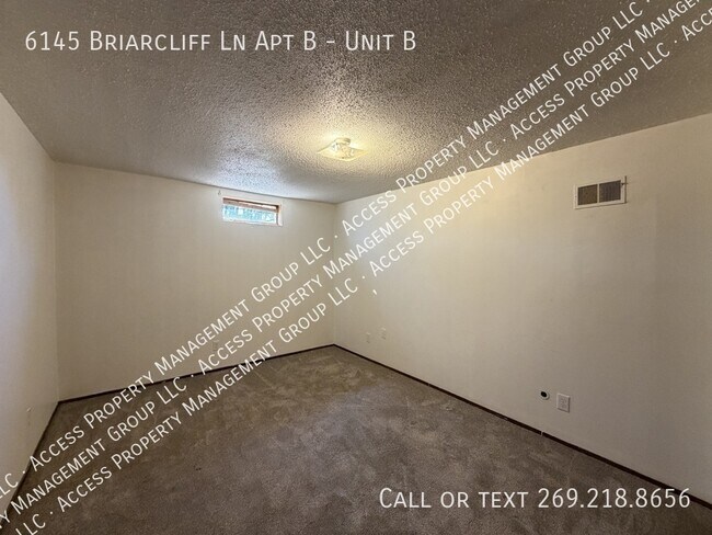 Building Photo - 6145 Briarcliff Ln