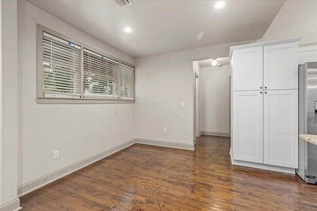 Building Photo - 1273 Lechlade Cir