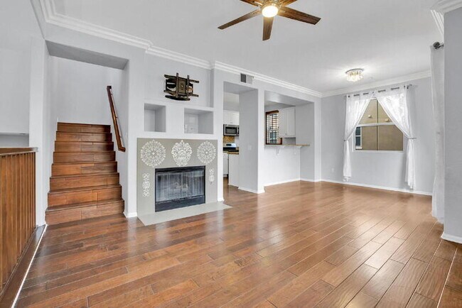 Primary Photo - 1824 Peach Ct
