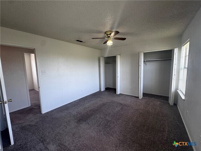 Building Photo - 1613 Bobby Lee Dr