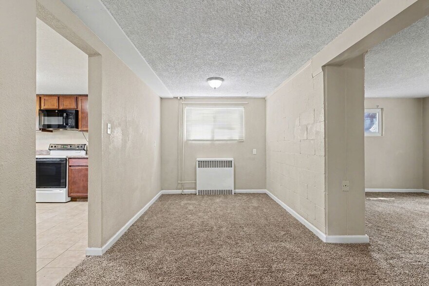 Building Photo - 1117 Cooper Ave