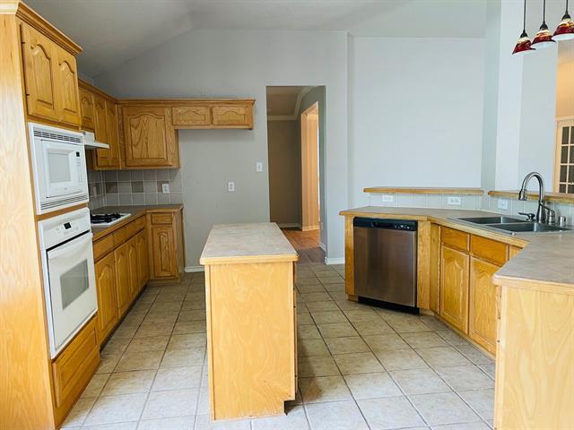 Building Photo - 5621 Flowerwood Ln