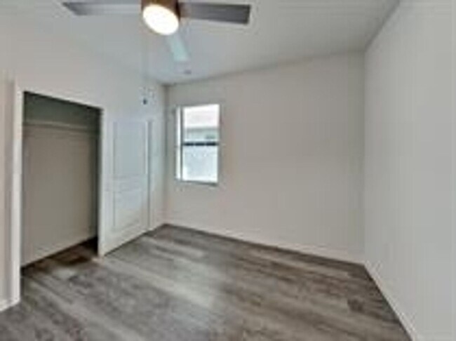 Building Photo - 24503 Zephyr Ct