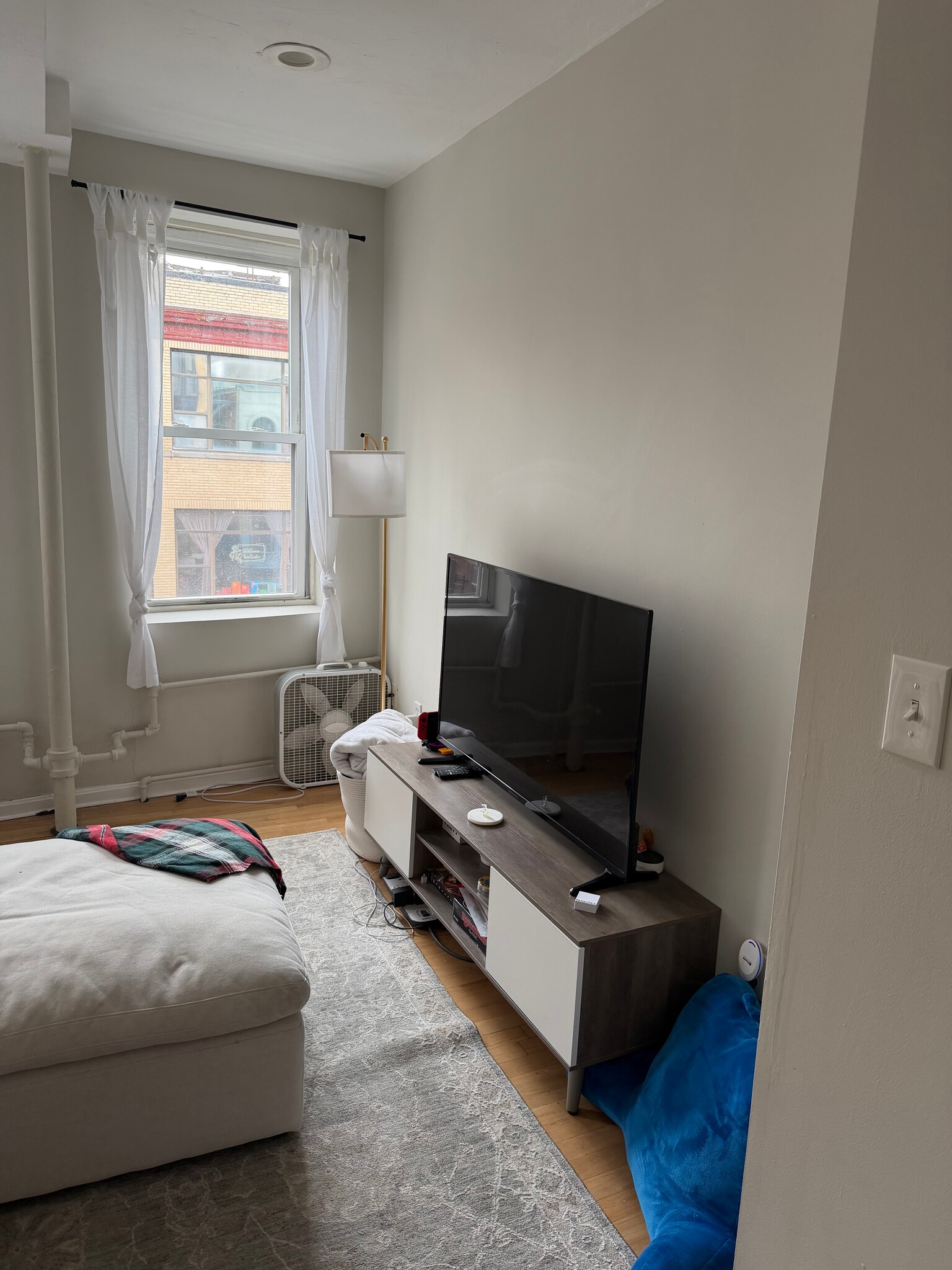 Building Photo - 226 Hanover St