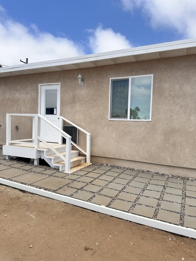Building Photo - Ridgeway Home