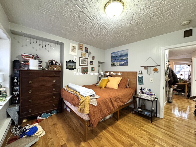 Building Photo - 89A Hudson St