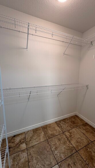 Walk-in closet - 1614 S College St