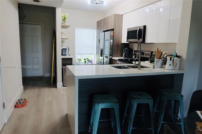 Building Photo - 16755 Hemingway Dr