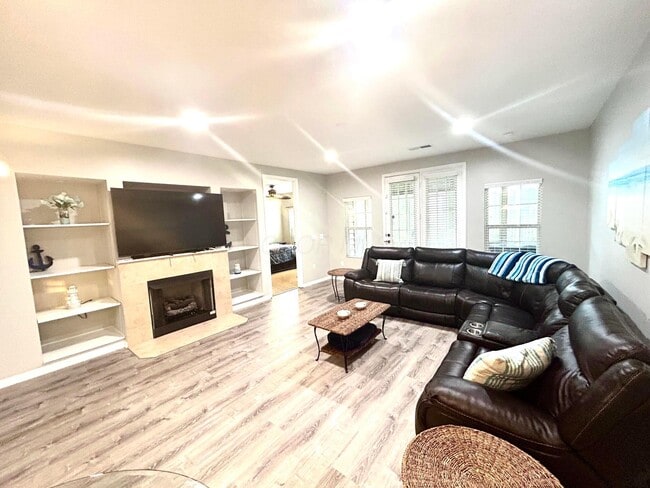 Building Photo - 6140 Sowerby Ln