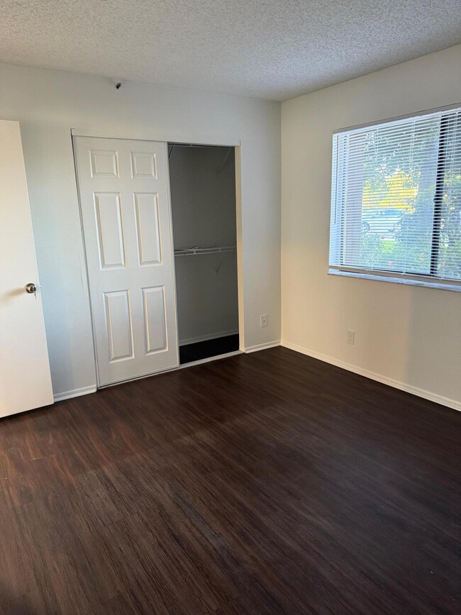 Building Photo - 2786 Tennis Club Dr