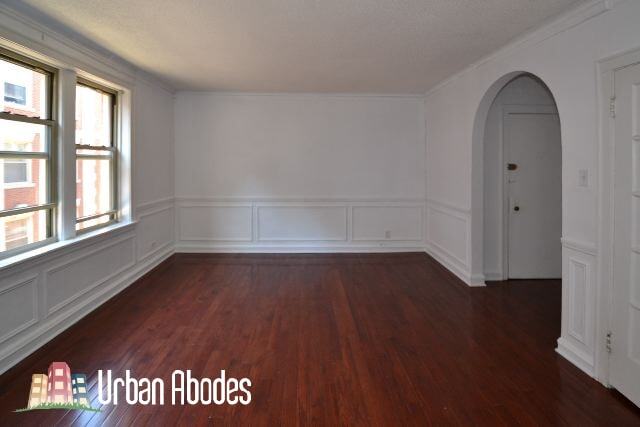 Building Photo - 528 W Surf St