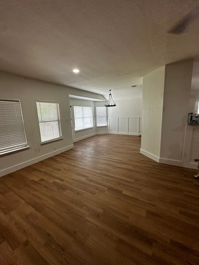 Building Photo - 7822 Bur Oak Way
