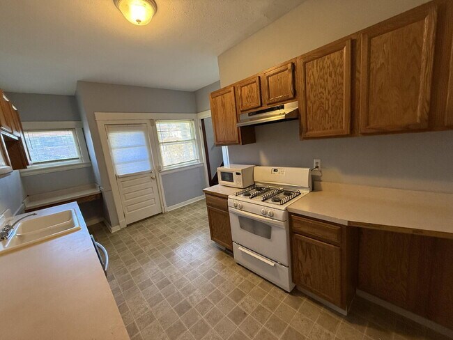 Building Photo - Heritage Hill 3BR