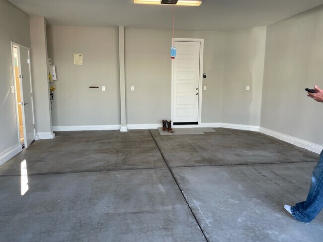 Building Photo - 3539 E Louise Dr