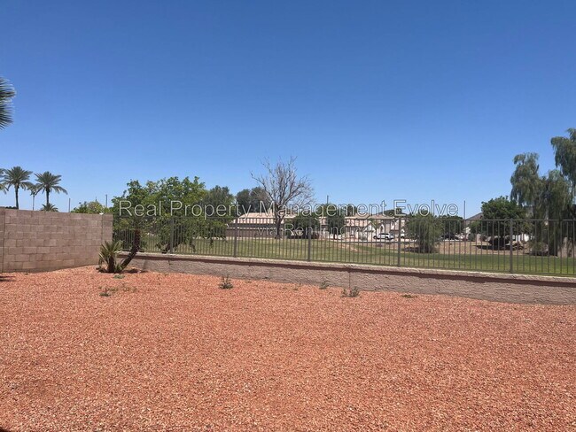 Building Photo - 6246 W Blackhawk Dr