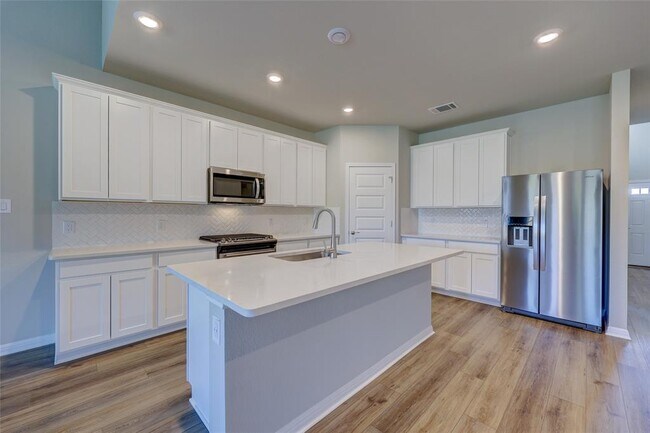 Building Photo - 117 Fairmeadow Downs Dr